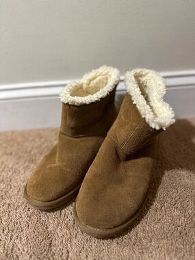 Minnetonka Womens Leather & Faux Fur Lined Ankle Boots Size 10 Winter Classic